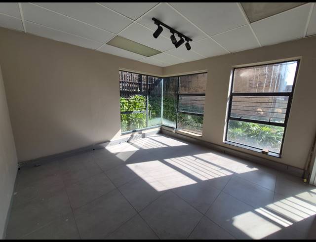 181M² OFFICE TO LET IN RIVONIA